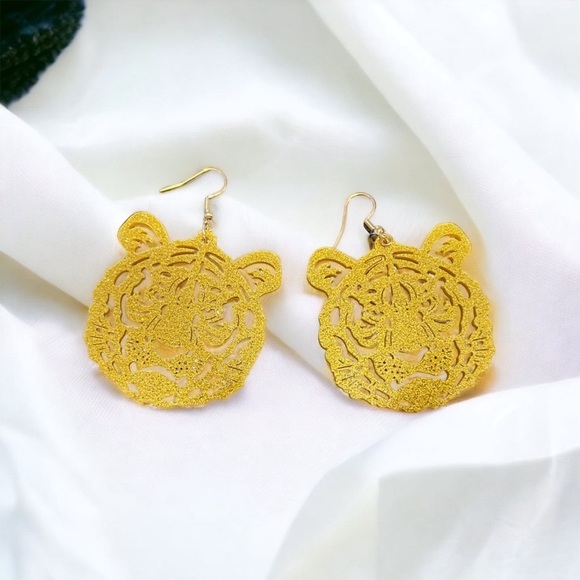 Sparkly Gold Tiger Dangle Earrings - Bold Statement Style for Game Day! NWT - Picture 4 of 7